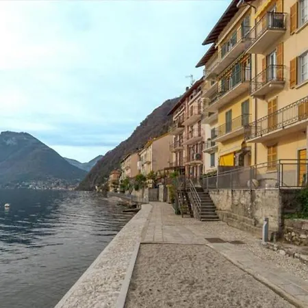 Paolo's - Overlooking The Апартаменты Colonno